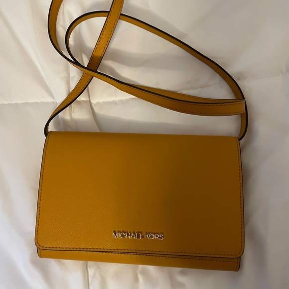Michael Kors Crossbody - Picture 5 of 5